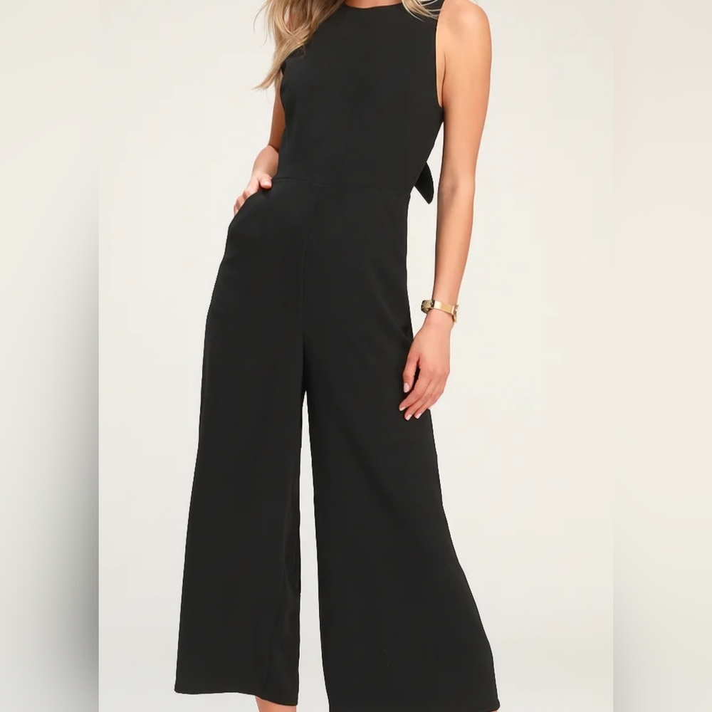 Lush Black Sleeveless Jumpsuit with Wide-Leg Design